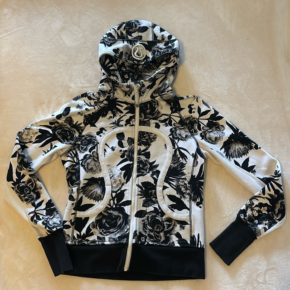 Lululemon Rare Scuba Hoodie